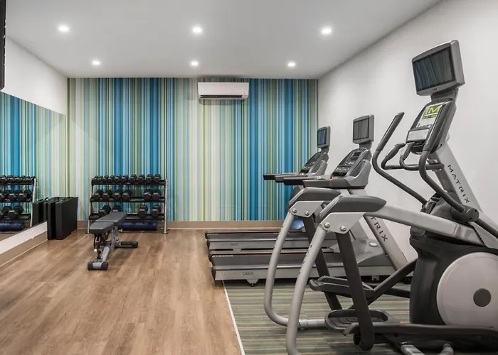 Express & Chicago-libertyville By Ihg 2*