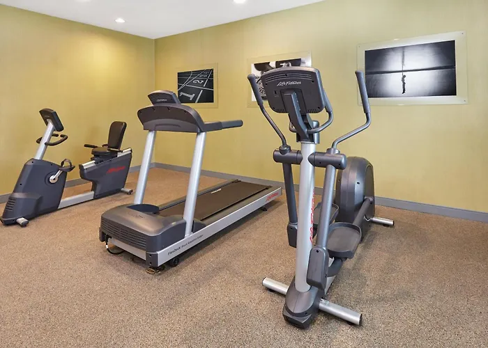Express & Chicago-libertyville By Ihg Libertyville