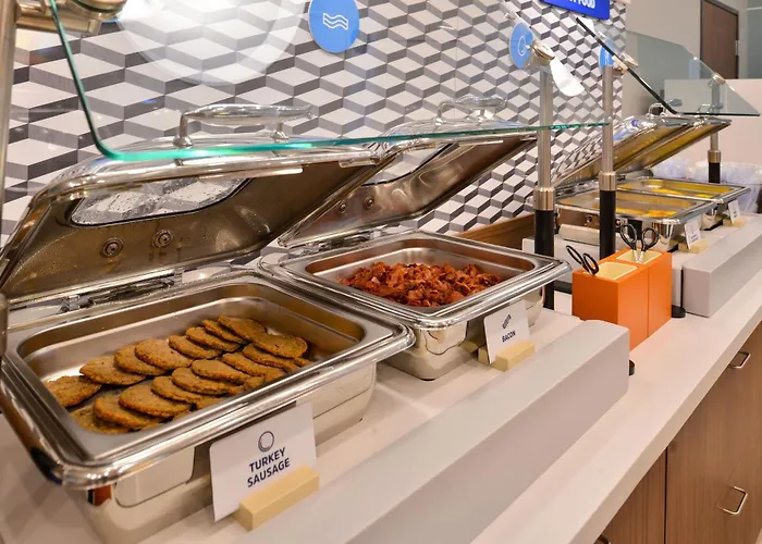 Hotel Express & Chicago-libertyville By Ihg Libertyville