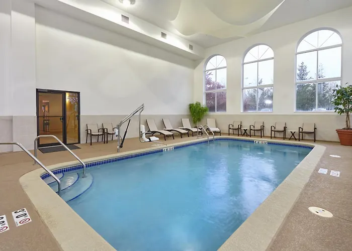 Hotel Express & Chicago-libertyville By Ihg