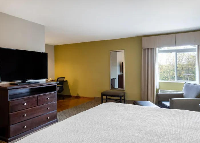 Hotel Express & Chicago-libertyville By Ihg