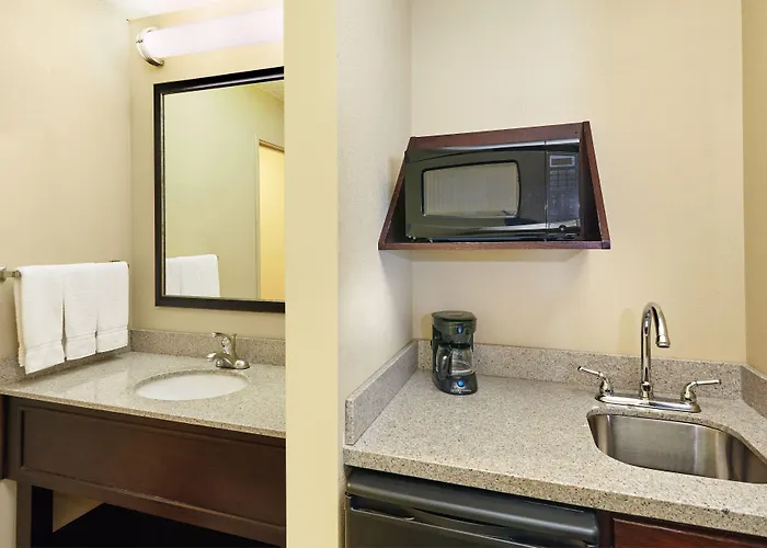 Express & Chicago-libertyville By Ihg 2* Libertyville