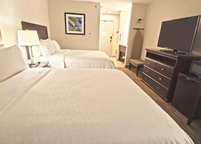 Hotel Express & Chicago-libertyville By Ihg