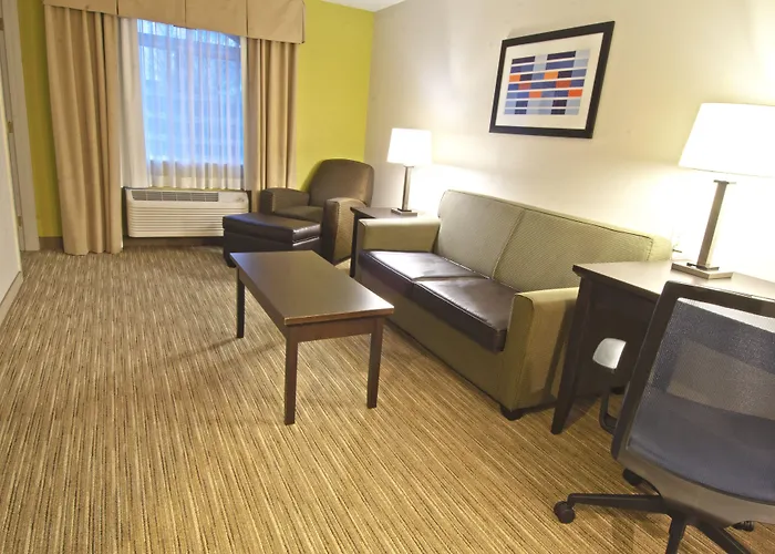 Express & Chicago-libertyville By Ihg