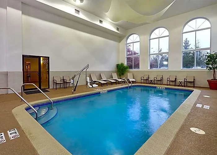 Express & Chicago-libertyville By Ihg Libertyville
