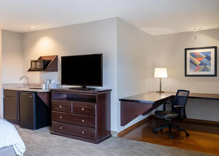 Hotel Express & Chicago-libertyville By Ihg
