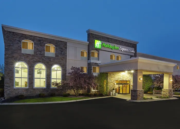 Express & Chicago-libertyville By Ihg Hotel 2*