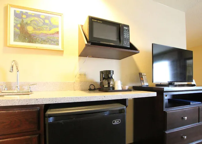 Hotel Express & Chicago-libertyville By Ihg Libertyville