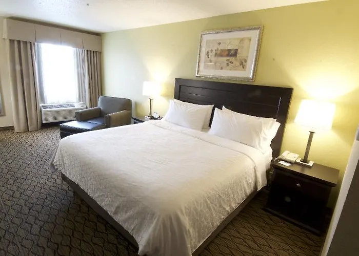 Express & Chicago-libertyville By Ihg 2* Libertyville